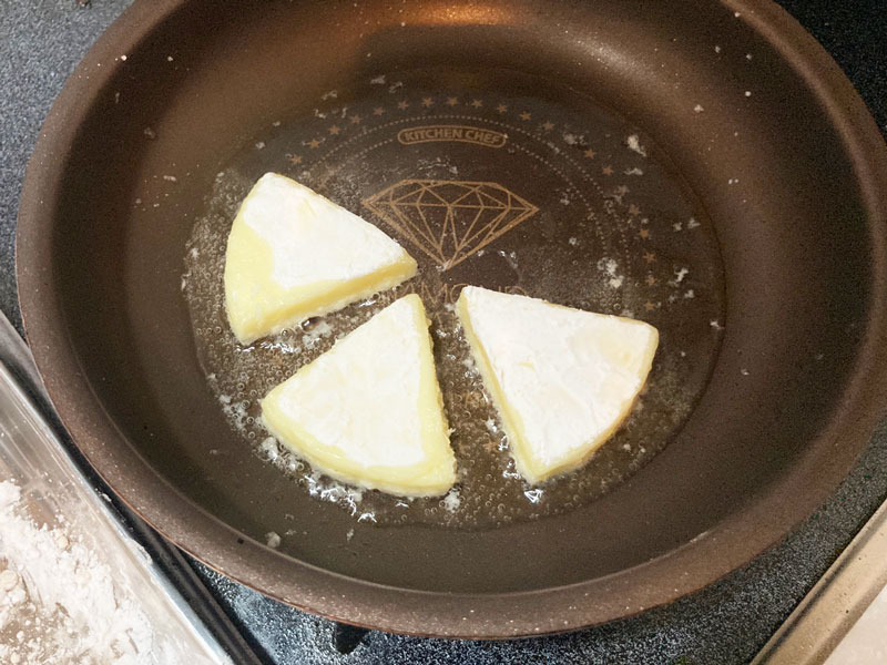 äžç«ã§äž¡é¢ãçŒã