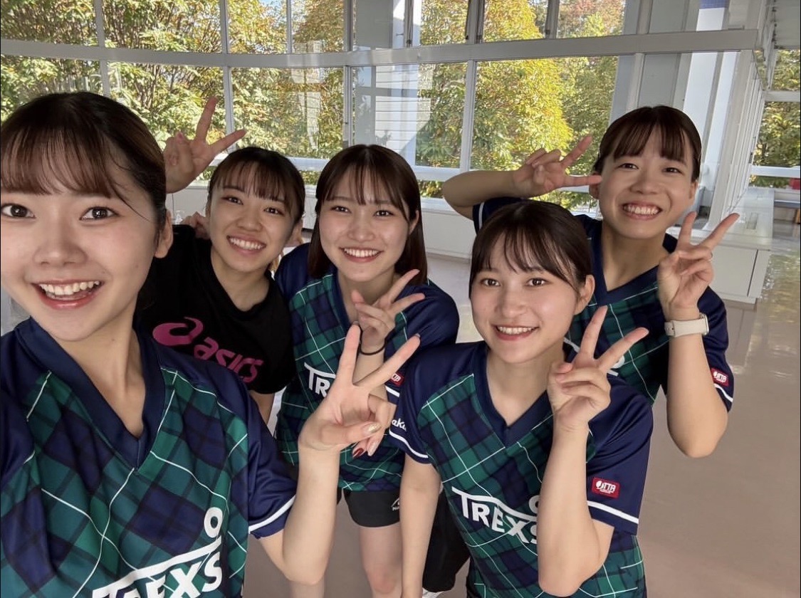 写真：女性メンバーも仲良し/提供：TREXS