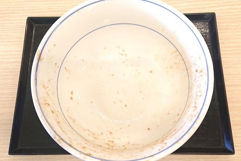 カラの丼