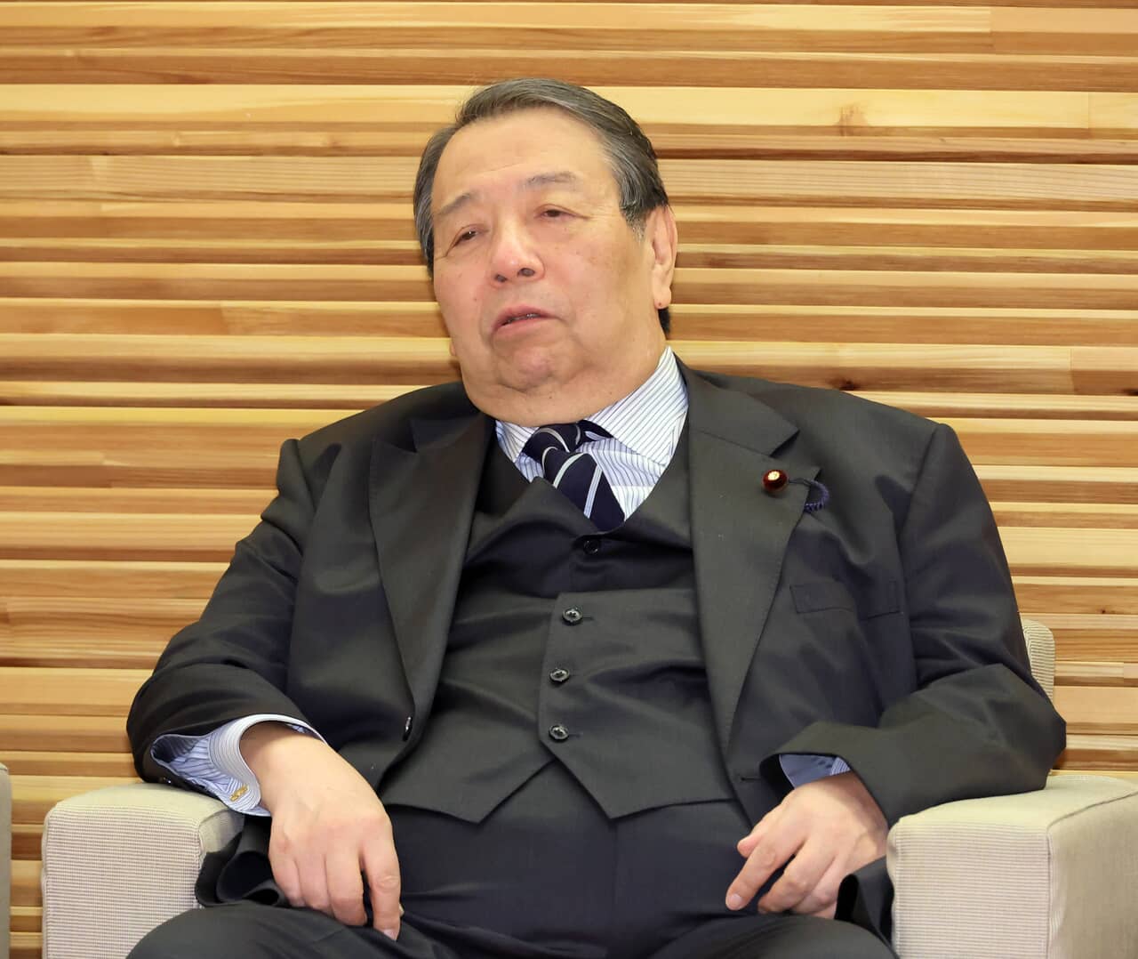 ▲村上誠一郎総務相