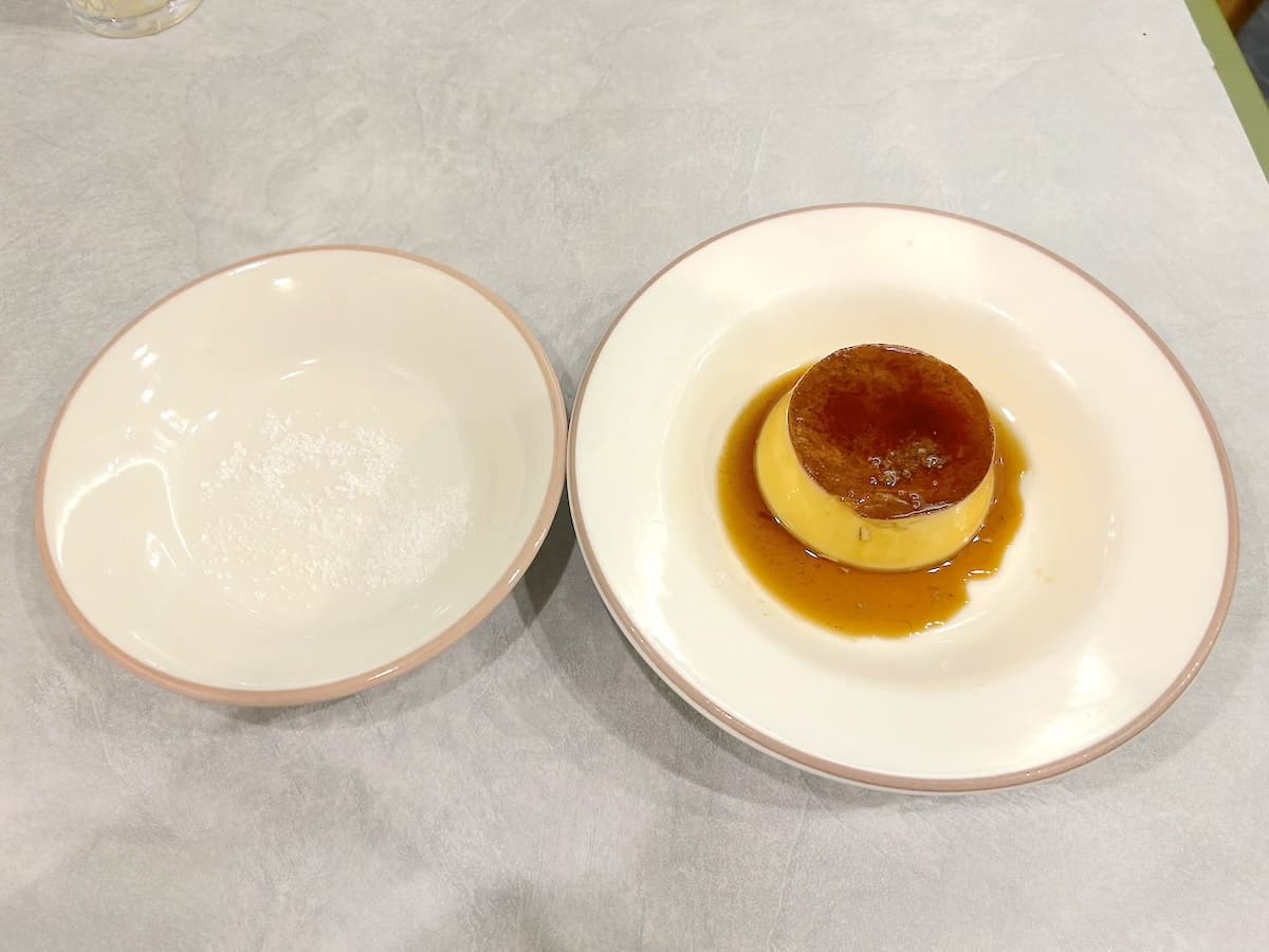 サイゼのプリンに塩をかけるとウマい!?Xで話題のアレンジを試してみた