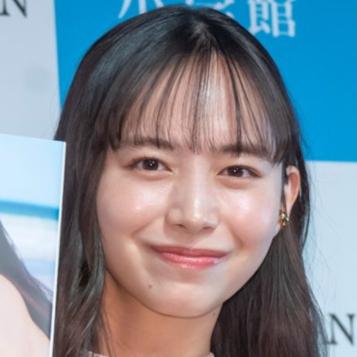 女優の井桁弘恵