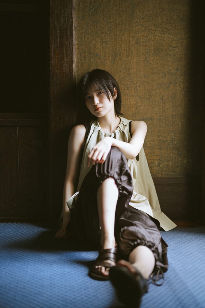 「B.L.T.2025年8月号」に登場している櫻坂46・的野美青