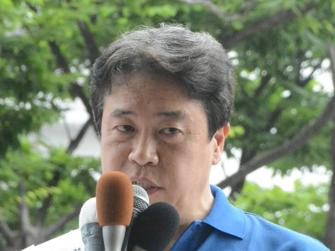 鶴保庸介