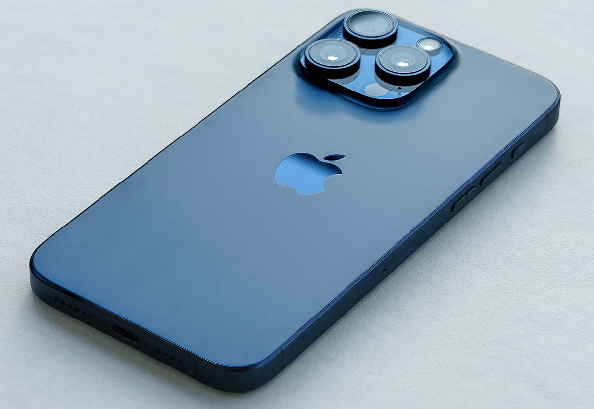 「カメラなしiPhone」って何だ！？ SEモデルで22万円の激レア端末の正体とはの画像2